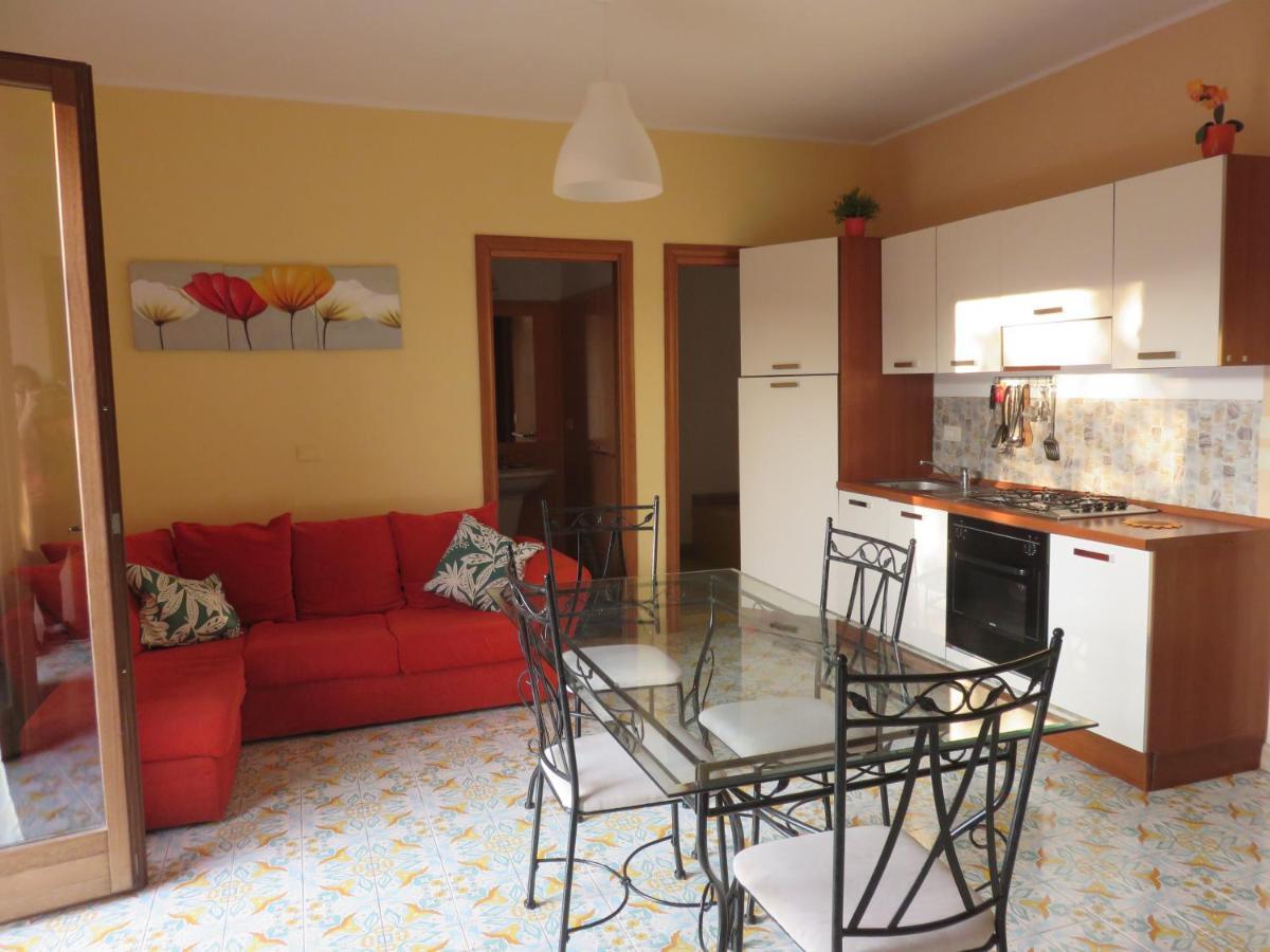 Case Vacanze Residence Trinacria 阿奇雷亚莱 外观 照片