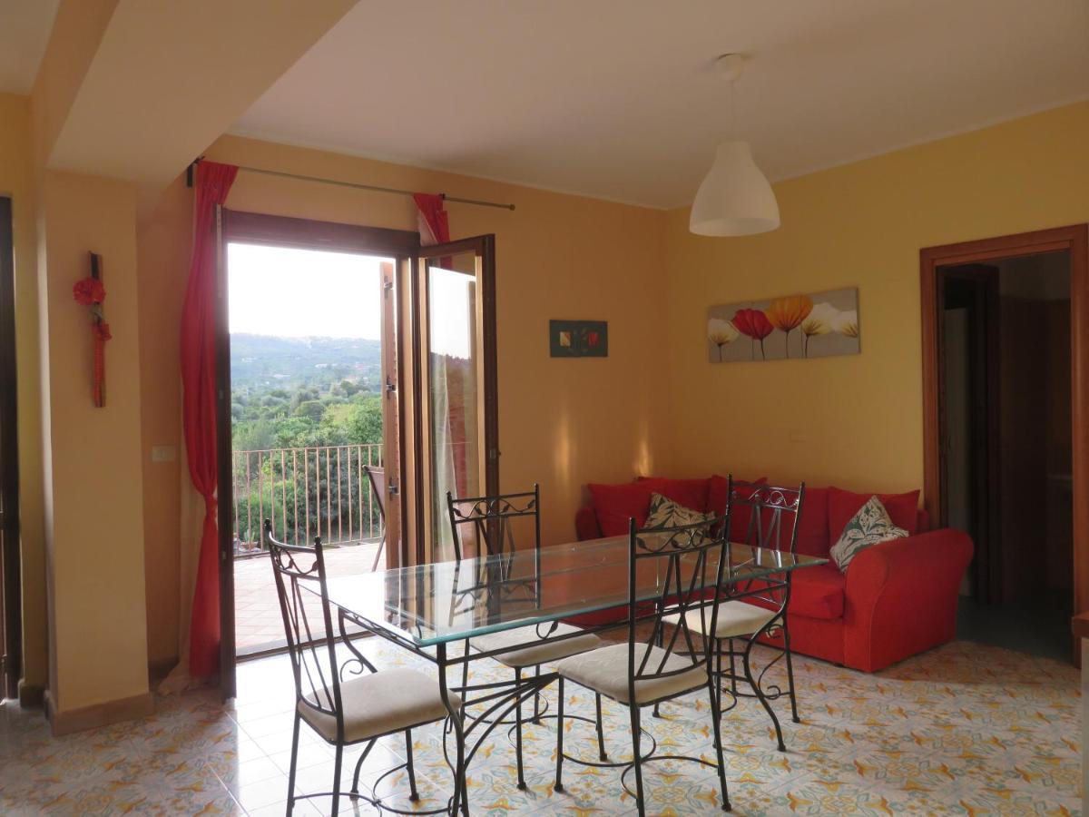 Case Vacanze Residence Trinacria 阿奇雷亚莱 外观 照片